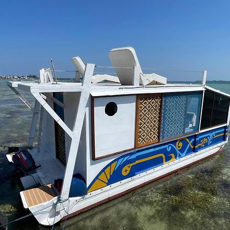 Omah Alchy Cottages Karimunjawa-Inseln Exterior foto