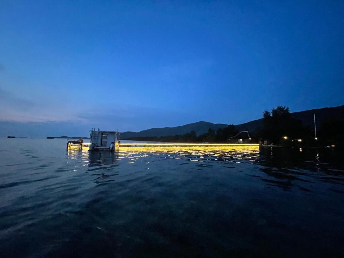 Omah Alchy Cottages Karimunjawa-Inseln Exterior foto