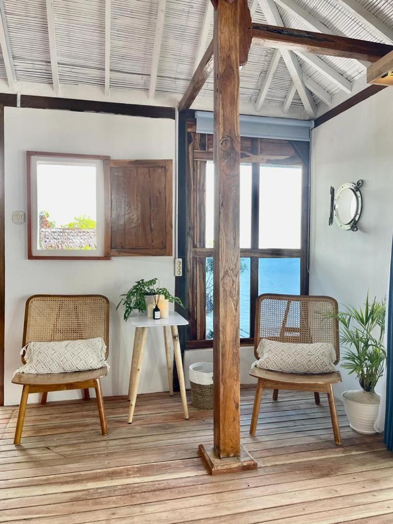 Omah Alchy Cottages Karimunjawa-Inseln Zimmer foto